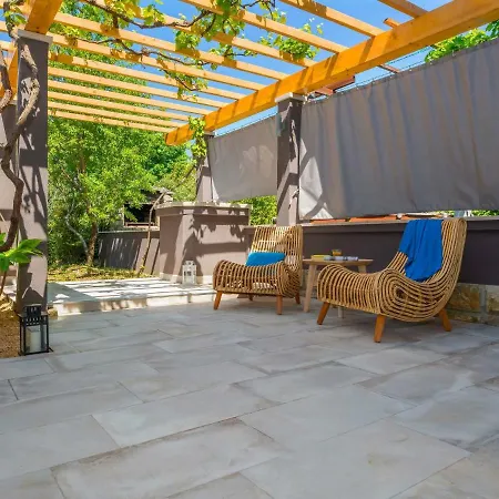 וילה A-r-t- By Interhome *