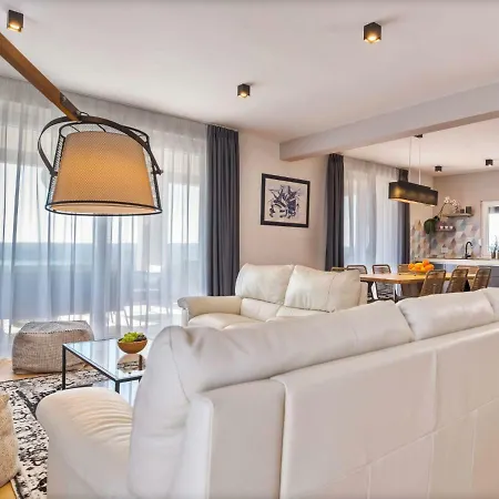 Вилла A-r-t- By Interhome Коромачно