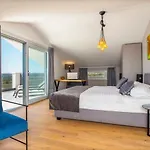 Villa A-r-t- By Interhome