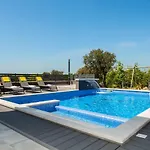A-r-t- By Interhome Villa
