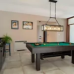A-r-t- By Interhome Villa *